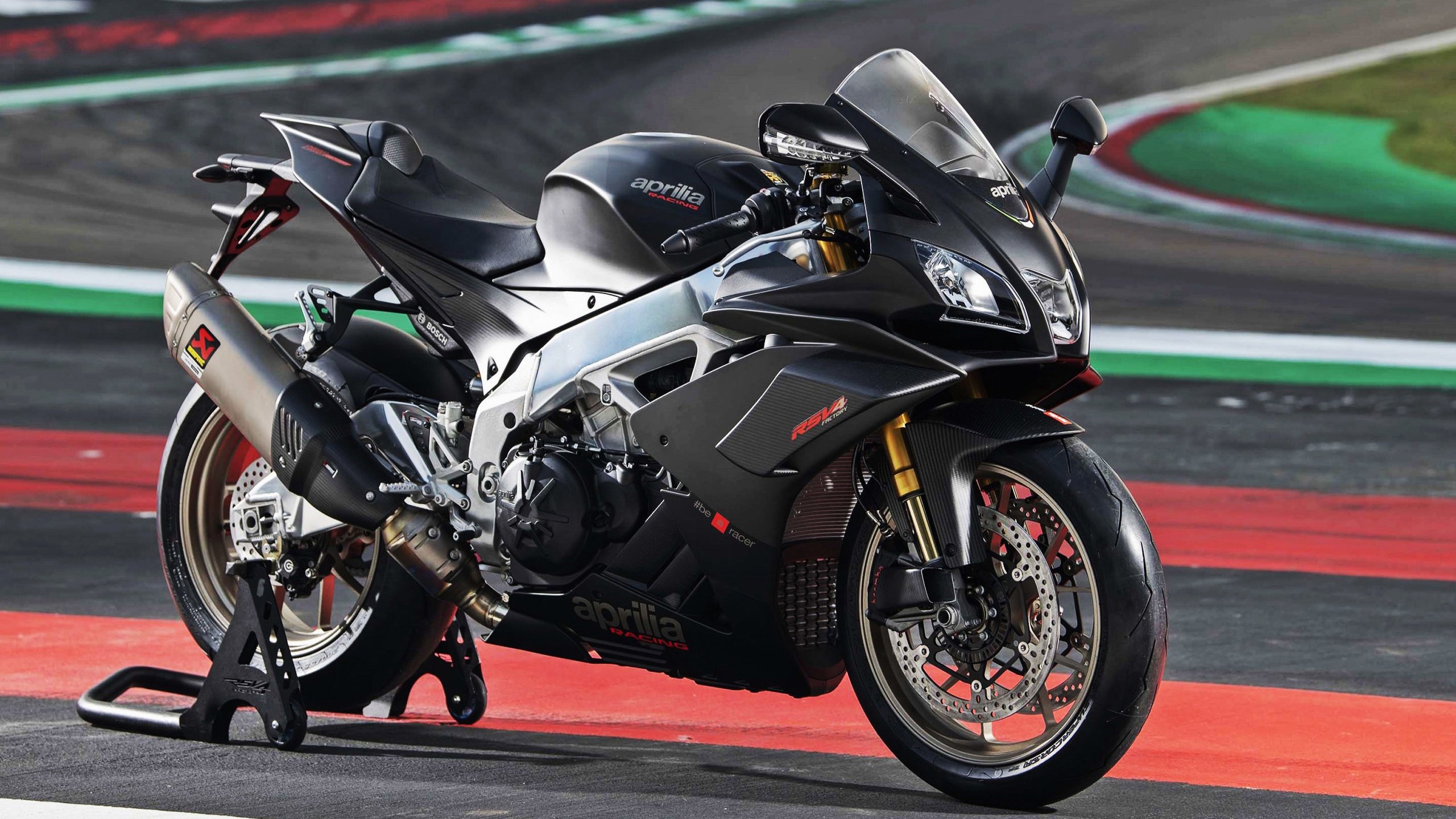 世俱杯改制-哈兰德爆发独揽四球，AC米兰单节击溃德国豪门